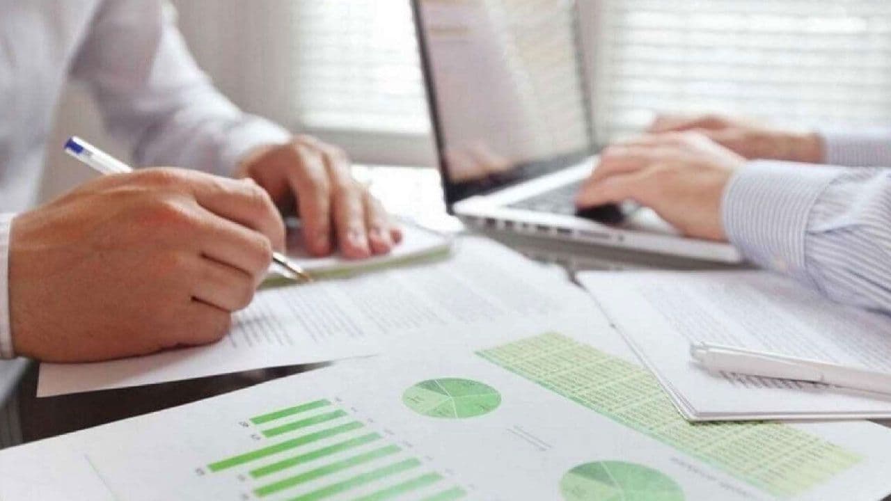 Free Zone Gratuity Rules in UAE 2025 – DMCC, JAFZA, DDA & DIFC Guidelines